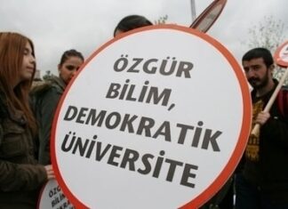 Öncelikle Marmara ve Çanakkale Üniversitesi’nde Yaşananlar Olmak Üzere Üyelerimiz Üzerindeki Baskı ve Sindirme Politikalarını Kabul Etmediğimizi İfade Eden Raporumuzu YÖK Başkanı Gökhan Çetinsaya’ya İlettik