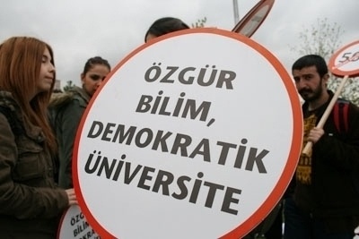 özgür